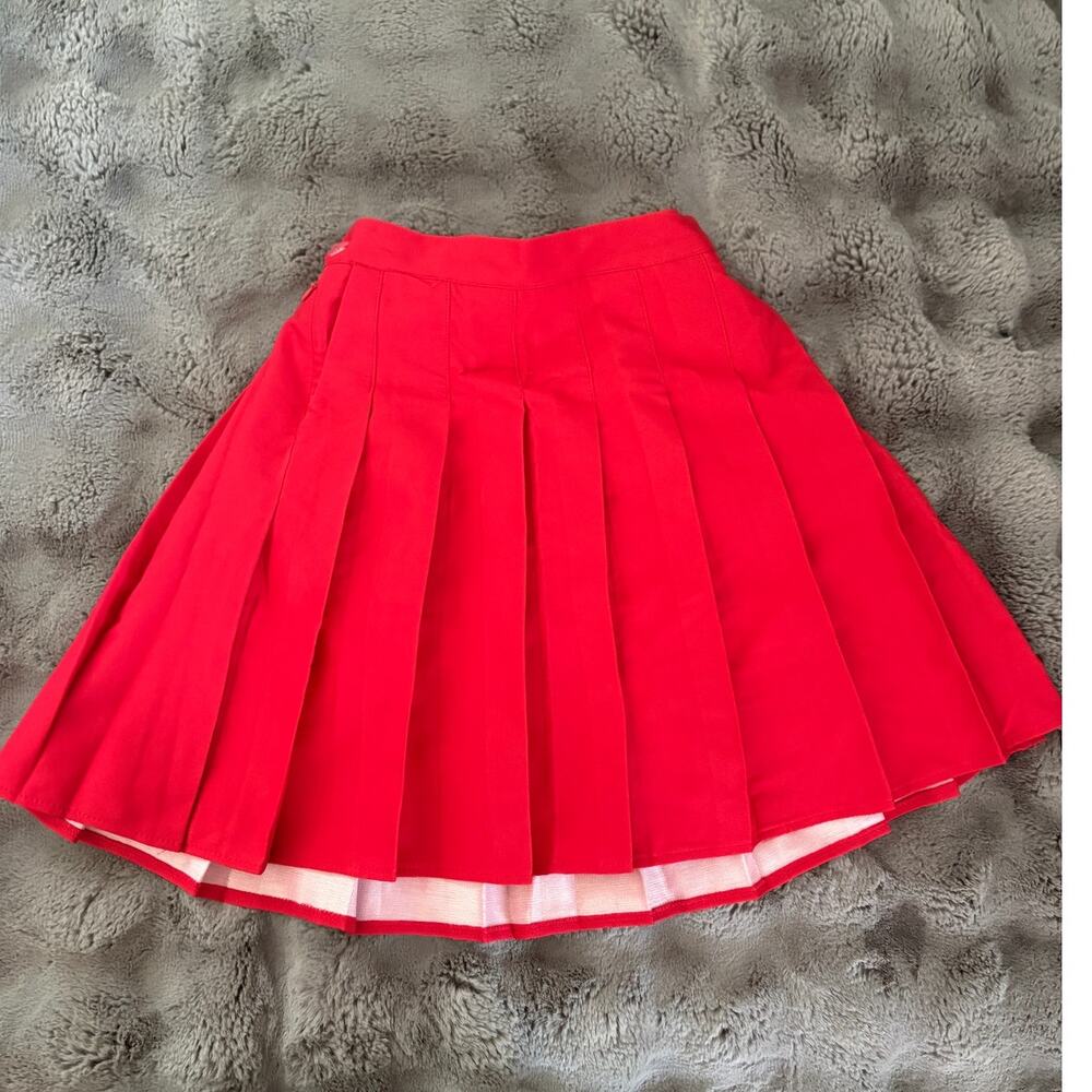Cromoncent Red Pleated Skirt  Size 160 (12-14 US) NWT